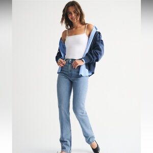 Abercrombie & Fitch The 90s Straight Ultra High Rise